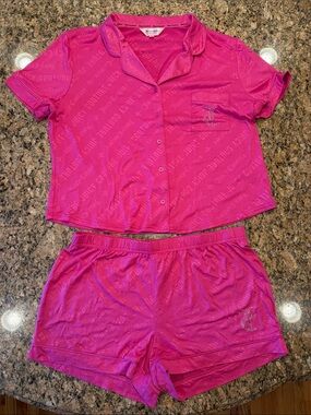 NWOT Juicy Couture Hot Pink Short Sleeve Two Piece Pajama Set - Size XL